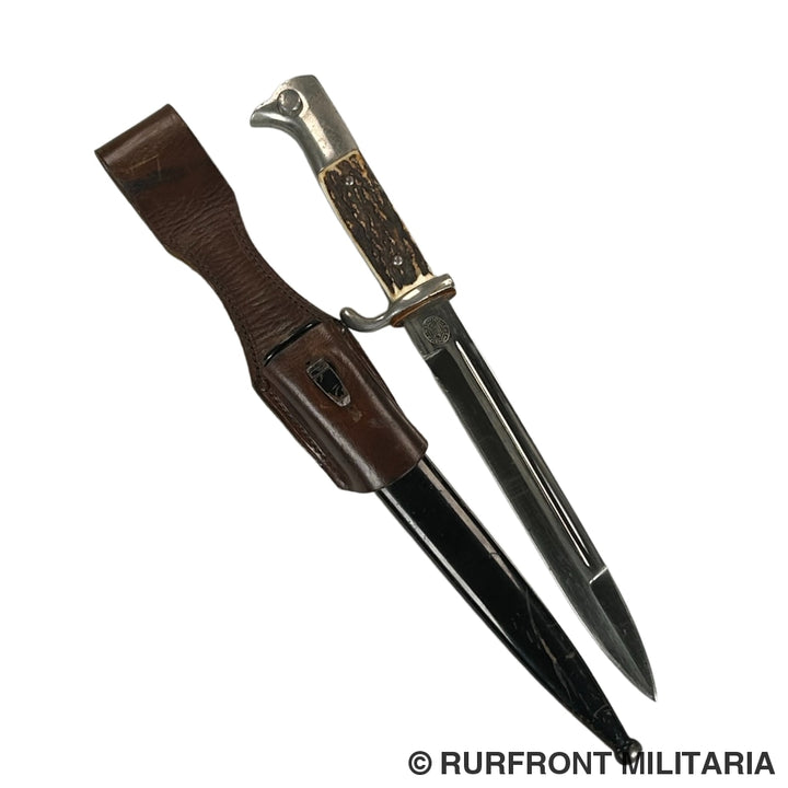 K98 Extraseitengewehr/Dress Bayonet Met Hirschhorngriffschalen Hörster Korte Variant Frog.