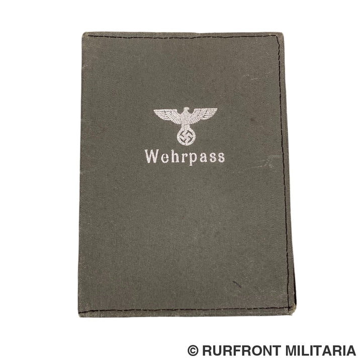 Wehrpass Beschermhoes Groen