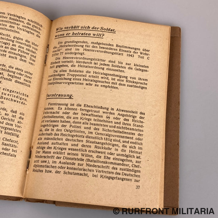 Wegweiser Für Den Soldaten Und Seine Angehörigen In Allen Lebenslagen 1943.