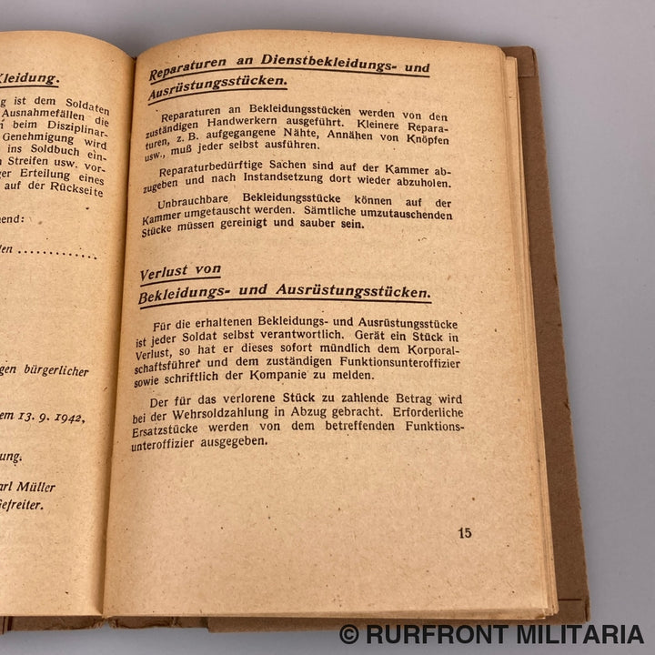 Wegweiser Für Den Soldaten Und Seine Angehörigen In Allen Lebenslagen 1943.
