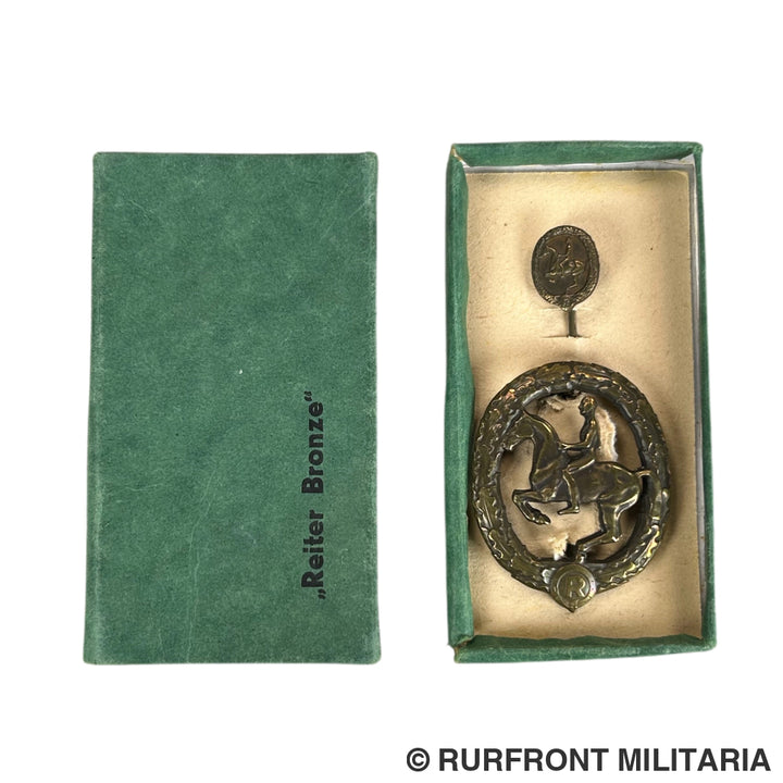 Deutsche Fahrer en Reiter Abzeichen set met oorkondes op naam van Heinz Fiedler