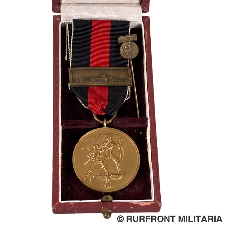 Medaille Zur Erinnerung An Den 1. Oktober 1938 In Doos Met Spange Prager Burg En Miniatuur