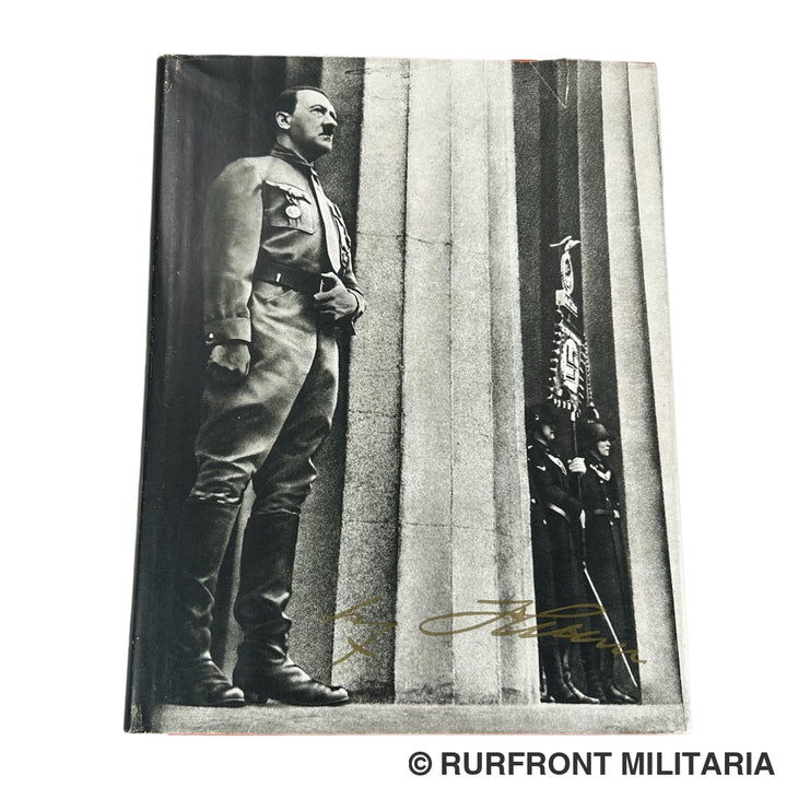 Sammelalbum Adolf Hitler met omslag en kartonnen hoes in unieke staat.