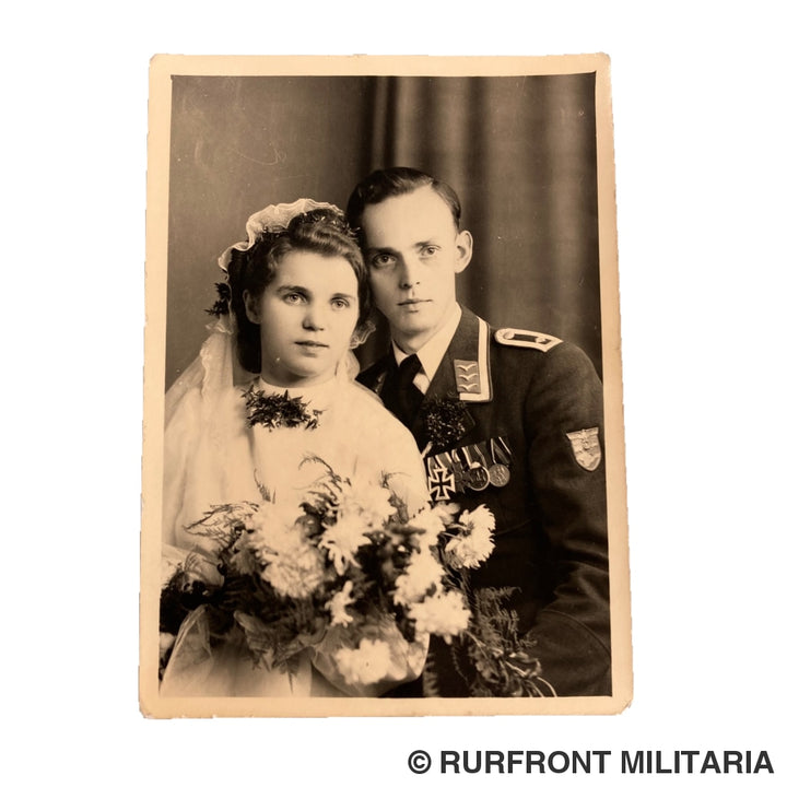 Trouwfoto Postkaartformaat Luftwaffe Feldwebel Met Ordensspange En Krimschild