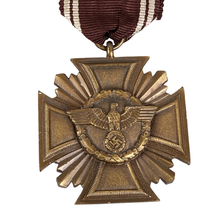 Nsdap 10 year long service medal in case.